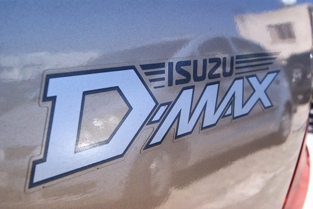 #3370-ISUZU D-MAX