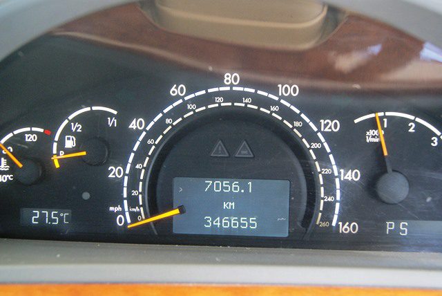 #3529-MERCEDES S320