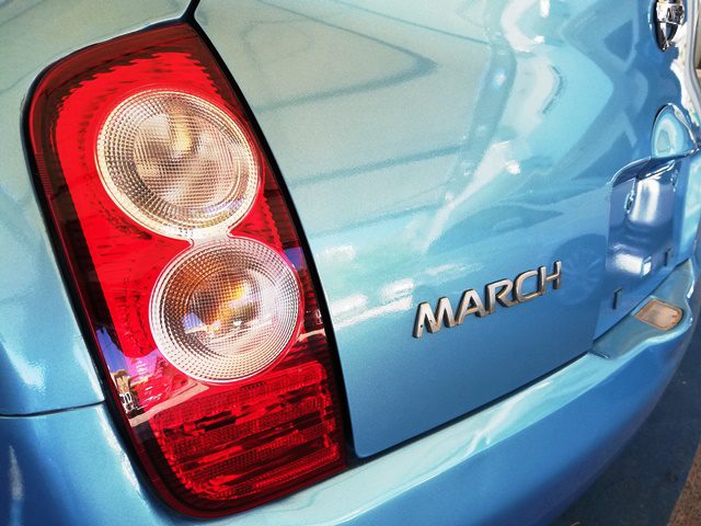 #3872-NISSAN MARCH